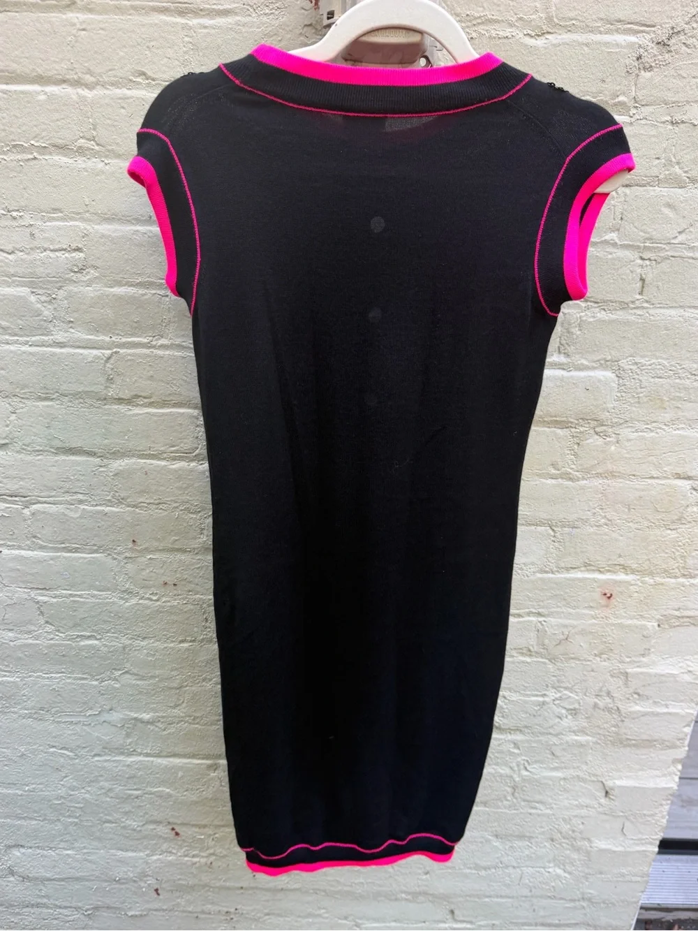 Stunning CHANEL EUC cashmere Shift Dress with Pink Trim and sequined front